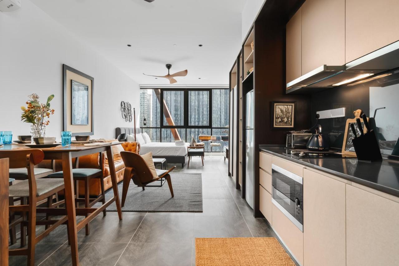 Scarletz Klcc Apartments By Soulasia Kuala Lumpur Exteriér fotografie