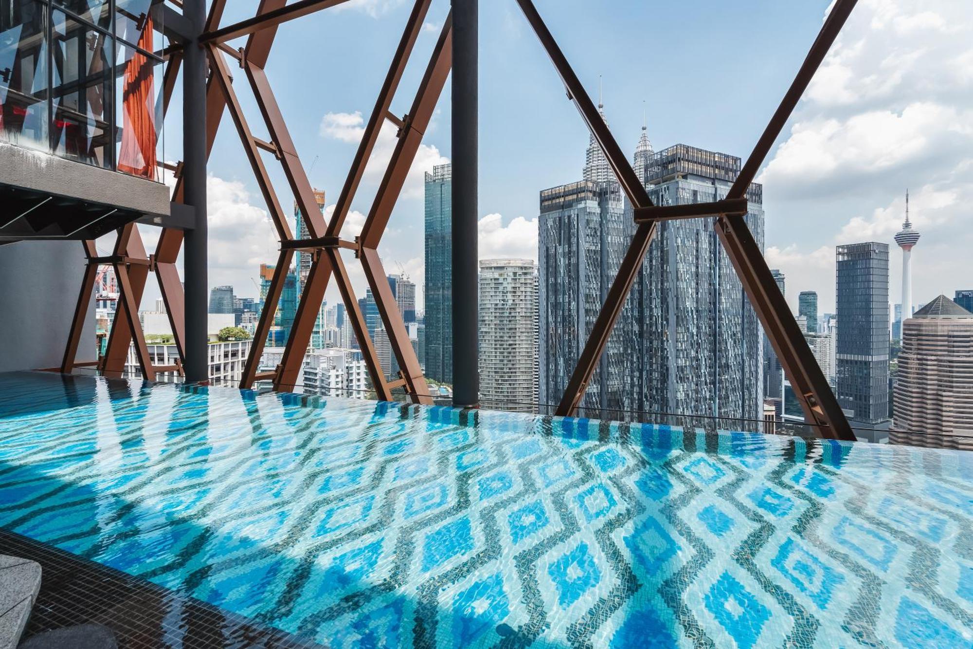 Scarletz Klcc Apartments By Soulasia Kuala Lumpur Exteriér fotografie